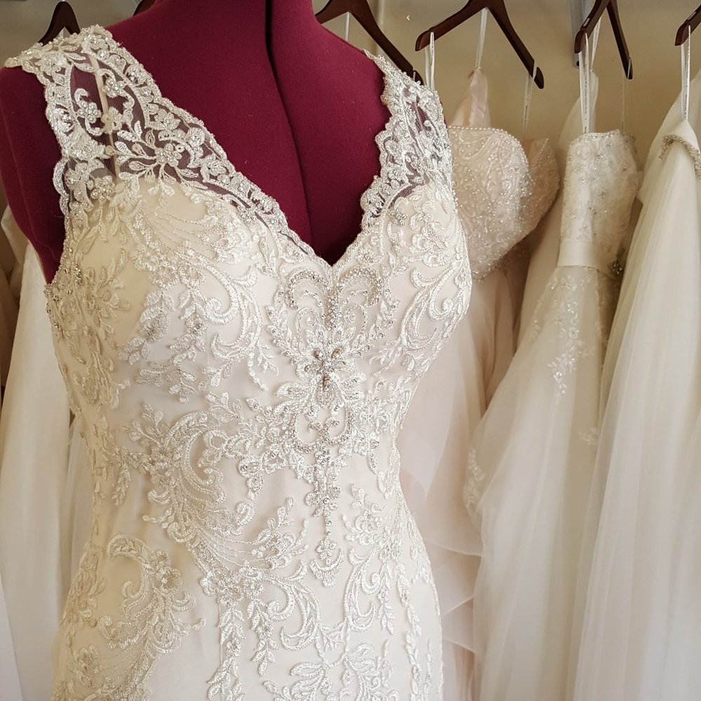 Kenneth Winston 1743 Vintage Ivory 18 Beaded Embroidered Lace Wedding Dress